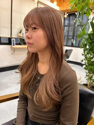 ロング カラー CARICIA 白木 由里加のヘアスタイル