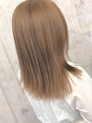 ミディアム ブリーチ毛に縮毛矯正 ✨カラー✨山田 正幸のヘアスタイル