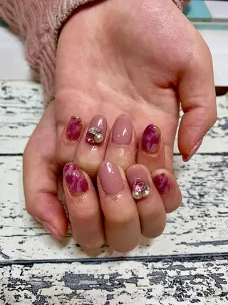 ネイル 高尾 梨花のネイルデザイン