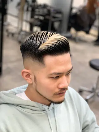 ショート メンズ 及川シゲル 髪質改善講師のヘアスタイル