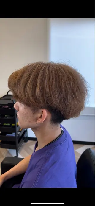 カラー 剣持 快吏ARISE✂️のヘアスタイル