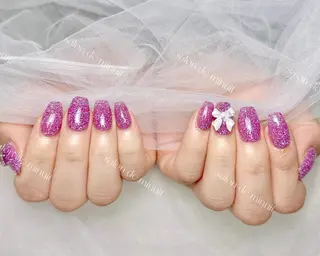 ネイル Salon de Minuit🦩のネイルデザイン