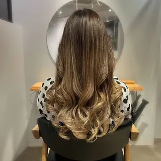 ロング カラー LUANAhair所属・金田 拓也のヘアスタイル