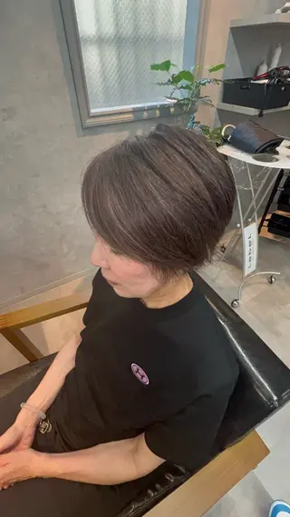 ショート motoトップカラー リスト/ブリーチカラのヘアスタイル