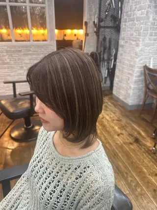 ミディアム カラー ブリーチ＆ハイライト デザイン艶カラーみくのヘアスタイル