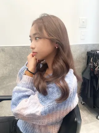 セミロング カラー ヘアアレンジ SALOWIN原宿ash店所属・理想のハイトーンへ 🌙サイダサキのヘアスタイル