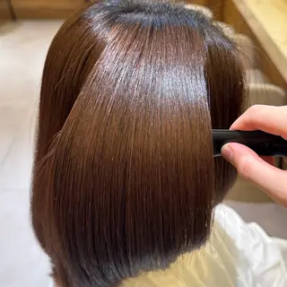 ミディアム yiye KEITOのヘアスタイル