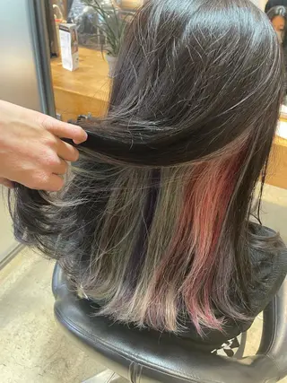 セミロング カラー パーマ ヘアアレンジ ハイトーンカラー🤍 山下 優華のヘアスタイル