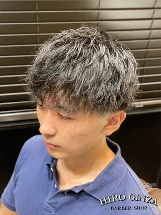 ミディアム パーマ メンズ ヒロ銀座BARBERSHOP丸の内店所属・ヒロ銀座　石川 昂のヘアスタイル
