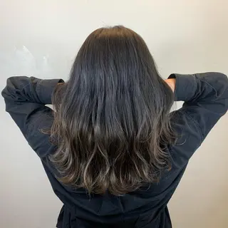 セミロング カラー 甲斐 司のヘアスタイル