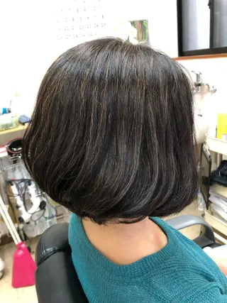 ショート ヘアサロン モカ所属・石塚 浩のヘアスタイル