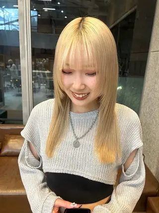 セミロング カラー 光透け髪🫧 moekaのヘアスタイル