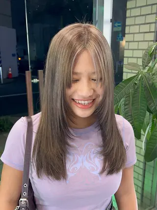 セミロング カラー 🌞レイヤー×カラー 前川那津美🌞のヘアスタイル