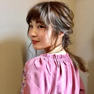 セミロング カラー ヘアアレンジ 上川 美幸のヘアスタイル