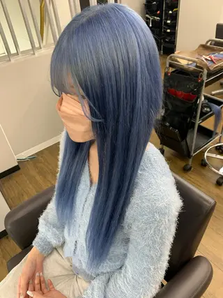 ロング 奥本 侑 ハイトーン、髪質改善のヘアスタイル