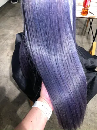 ロング カラー ハイトーン/レイヤー /ケアブリーチ石川治のヘアスタイル