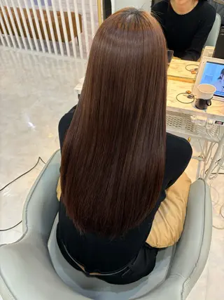 ロング はせがわこもも/ 暗髪/髪質改善のヘアスタイル
