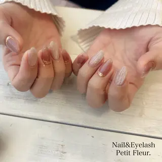 ネイル Petit Fleur所属・青柳 亜梨奈のマツエク・マツパデザイン