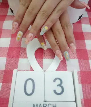 ネイル JEWEL nailのネイルデザイン