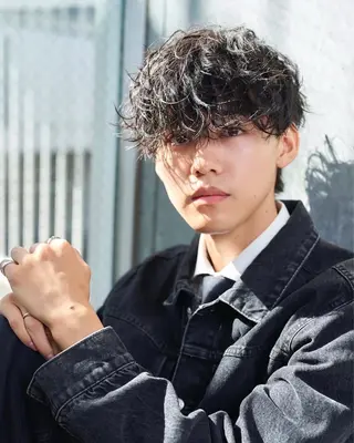 パーマ メンズ パーマ支持率No.1 ❤️🔥安成弾のヘアスタイル