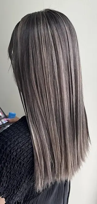 ロング カラー hair design NORM所属・吉田裕太/ハイライト ダブルカラーのヘアスタイル