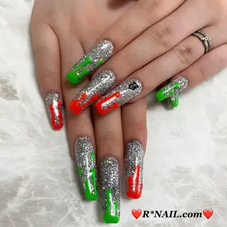 ネイル R*NAIL .comのネイルデザイン