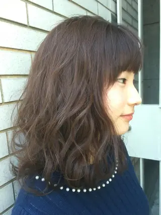 ミディアム 特殊カラー/ブリーチ 道満ゆいなのヘアスタイル