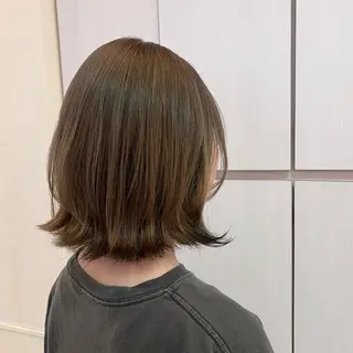 ショート カラー 🎀艶カラー🎀 大林未侑のヘアスタイル