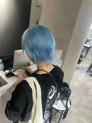 ショート カラー 🇰🇷ハイトーン× 韓国レイヤー레이어드のヘアスタイル