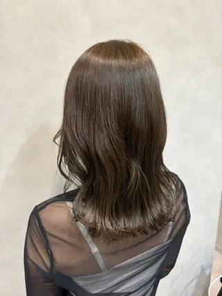 ミディアム カラー 水野 志保のヘアスタイル