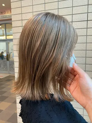 ミディアム カラー miiia lash所属・miiia lashのマツエク・マツパデザイン