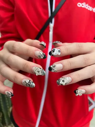 ネイル laninails所属・LANI nailsalonのネイルデザイン