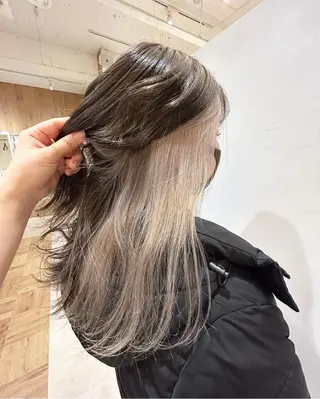 セミロング ゆうき あすかのヘアスタイル