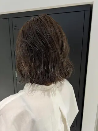 ショート カラー 暗髪カラー🫐パーマ おくだりんかのヘアスタイル