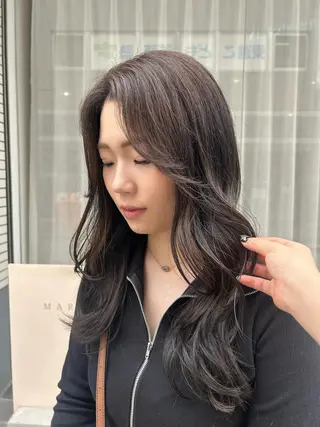 ロング カラー MIKA/ボブ/ レイヤー/艶カラーのヘアスタイル