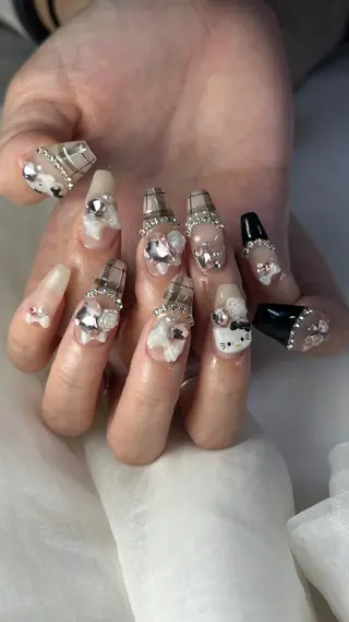 ネイル うにゃねいる🌷 Mayaのネイルデザイン