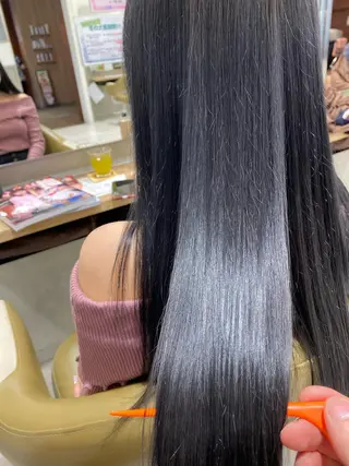 セミロング 「くせ毛の神様」 大野銀也のヘアスタイル