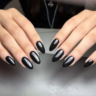 ネイル 鈴木 ユリのネイルデザイン