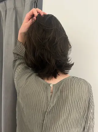 ミディアム カラー 暗髪カラー🫐パーマ おくだりんかのヘアスタイル