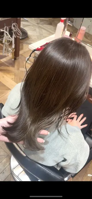 ミディアム カラー BEBE所属・ご新規様限定 透明感カラーKANAのヘアスタイル