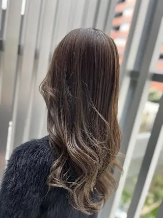 ミディアム TAYA 心斎橋所属・山本 聖真のヘアスタイル