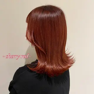 カラー WHITE EYE 和歌山 眉毛とまつ毛の専門店所属・福家 実輝のマツエク・マツパデザイン