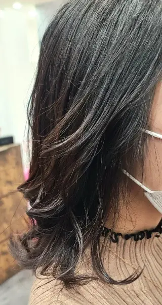 ミディアム パーマ 井澗 修二のヘアスタイル