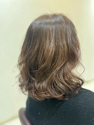 ミディアム パーマ ツヅキ マスミのヘアスタイル