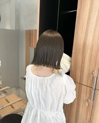 ミディアム 透明感モテ艶髪カラー Gallicaイリサのヘアスタイル