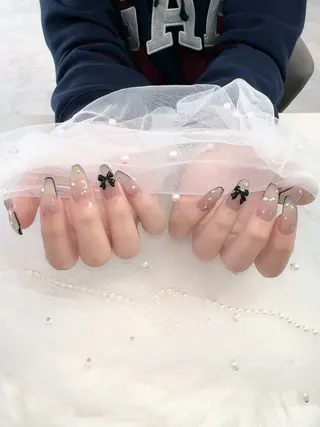 ミディアム AMERI所属・AMERI nail salonのネイルデザイン