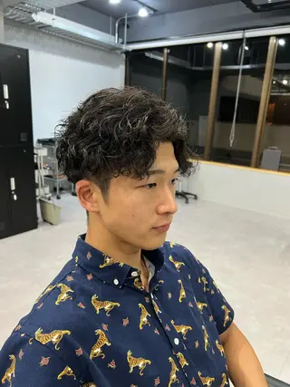 メンズ 金子勇希🔥パーマ 比率90%以上🔥のヘアスタイル