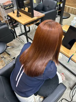 カラー siun.所属・森若 春翔/艶カラーのヘアスタイル