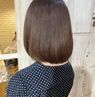ミディアム カラー ウルカ 浦和美園のヘアスタイル