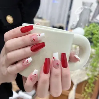 ネイル AngelChris ビューティーサロンのネイルデザイン